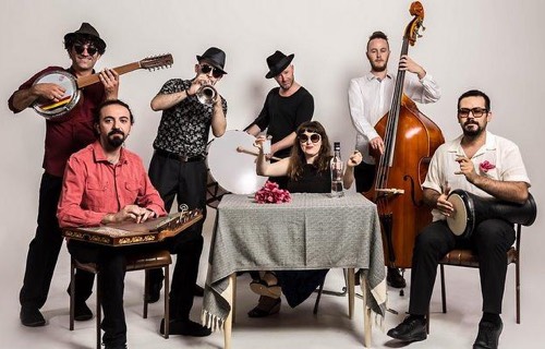 Bandas de música: Bandas de Música y formaciones para Pasacalles, Charangas, Batucadas y Percusión.